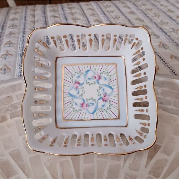 Vintage Trinkets Holder by Royal Danube - Picture 9 of 10